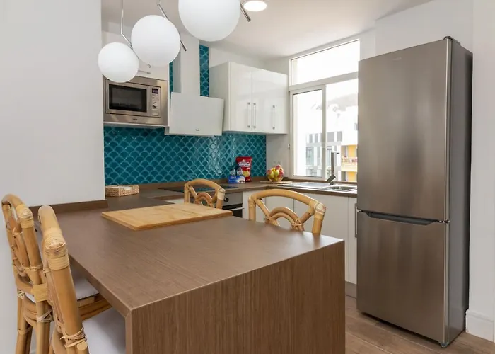 Apartamento Homeforguest Atico Cecilia Con Vistas Al Mar En Cristianos Los Cristianos (Tenerife)