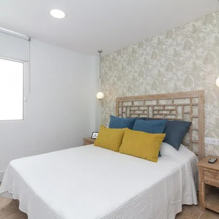 Homeforguest Atico Cecilia Con Vistas Al Mar En Cristianos لوس كريستيانوس